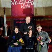 Recenze: Festival Musica Pura zahájily spojené ostravské cimbálovky a uzavřela magická Martina Janková